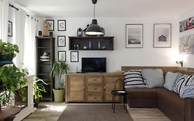 Rustic Interior In A Modern 2-Bedroom Apartment